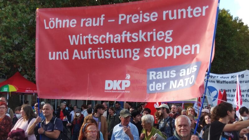 4000 starten in Stuttgart solidarisch in den Herbst